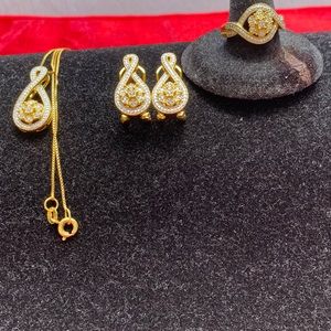 EMULOUS   DIAMOND  SET